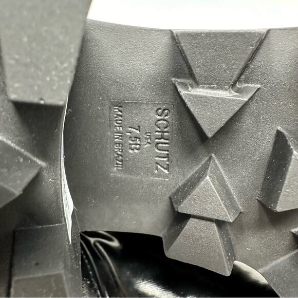 SCHUTZ Roseanne Black Rounded Toe Chunky Lug Sole Boots NWT in Size 7.5 - Picture 7 of 7